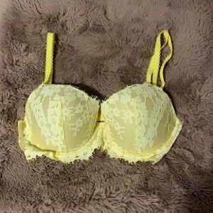 NWOT VS Dream Angels Bra